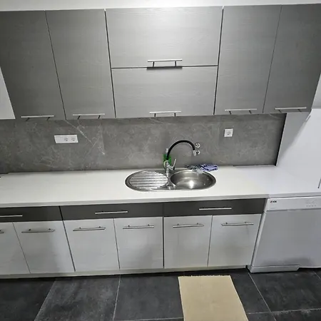 U Centru Lägenhet Prnjavor (Republika Srpska)